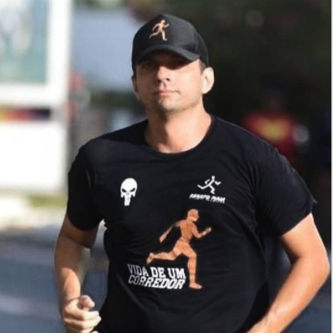 Léo Cunha, Vida de Um Corredor